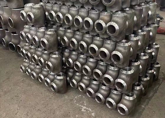 Astm A234 Carbon Steel Mengurangi Tee Gas Petroleum Oil St35.8
