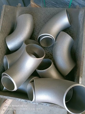 R1 R1.5 Ss Siku 90 Derajat 45 Derajat Pipa Baja A234 Wpb Abu-abu Lukisan Butt Weld