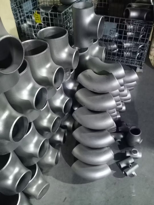 Dipoles Socket Weld Threaded Carbon Steel Pipe Fitting 1-1/4 Inch