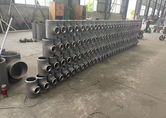 Asme B16.9 Astm A 234 Wpb Mengurangi Tee Fitting Butt Weld Wp304/L 316/L S2205 S32750