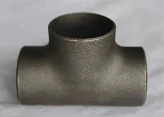 EN10253-2 Tee Baja Karbon Butt Weld Sandblasting 50mm Tee Pipa