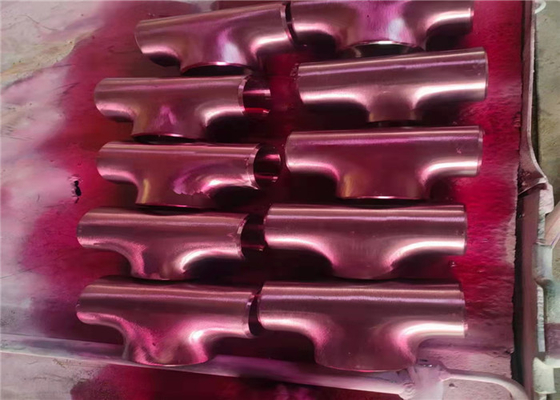 ASME B16.9 Carbon Steel Reducing Tee DIN 2615 Butt Weld Minyak Anti Karat